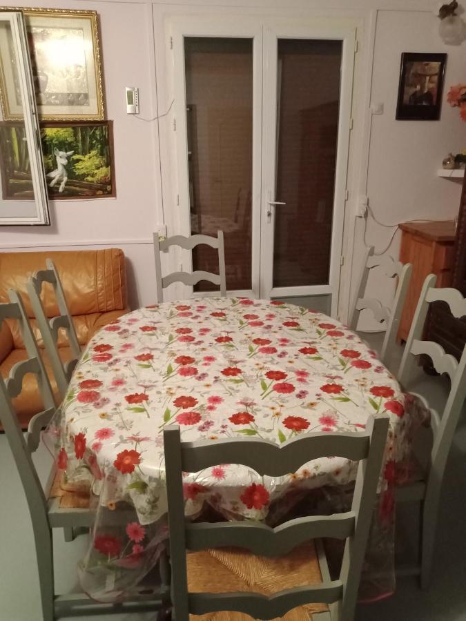 Maison Complete Монлюсон Экстерьер фото